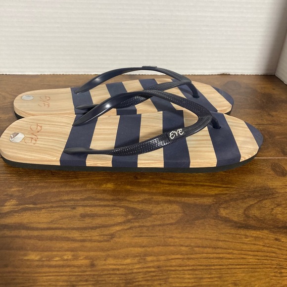 Eve Womens Flip Flop Sandals Navy Blue Wood Grain Striped Thong Beach Shoes 9/10 - Picture 2 of 8